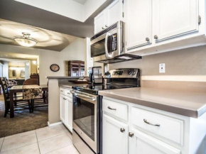 Scottsdale Village Getaway - Luxury Condo